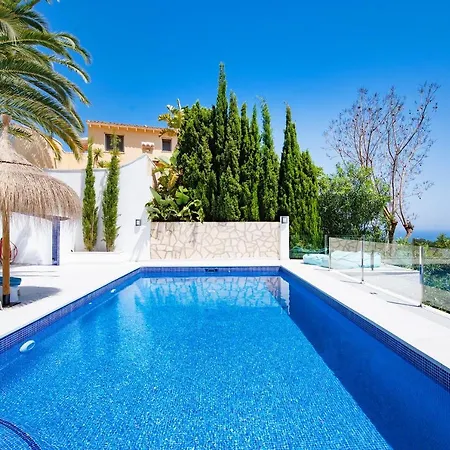 Momily - Dream Seaview - By Villamar Villa *