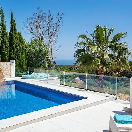 Momily - Dream Seaview - By Villamar *